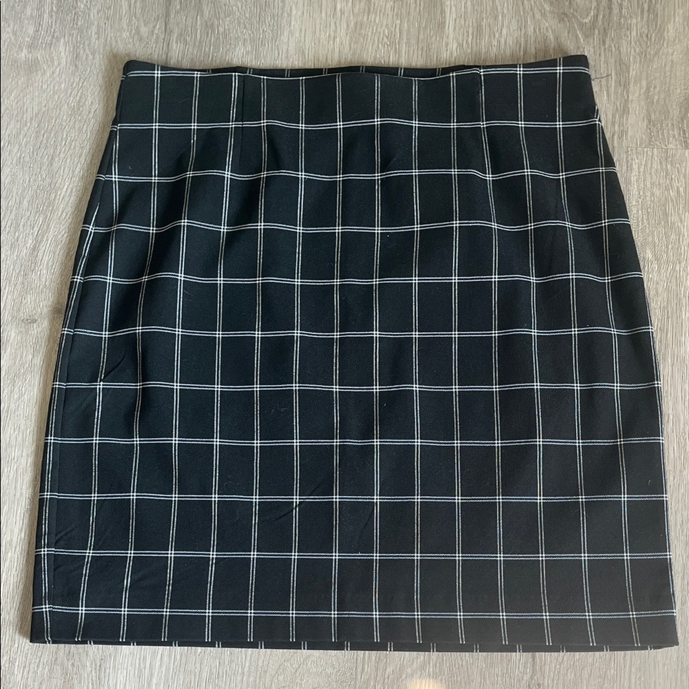NWT Dynamite Black Checkered Pencil Skirt